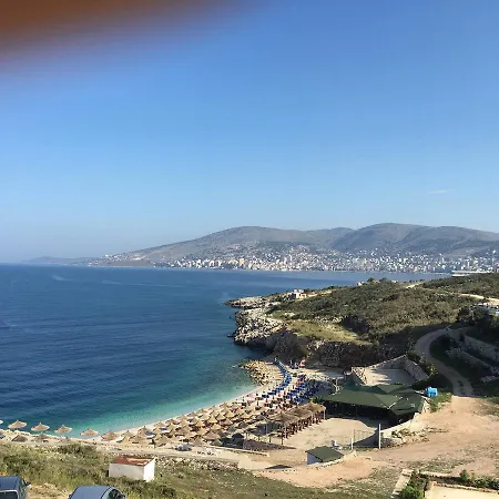 Sunset Berdenesh 아파트 Sarandë