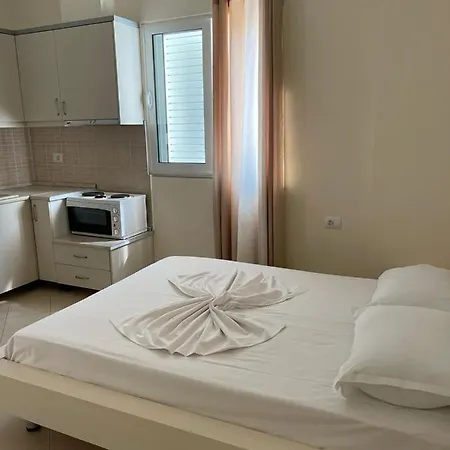 Sunset Berdenesh Apartment