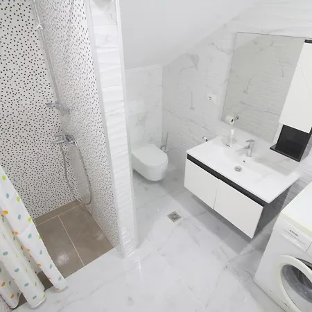 Sunset Berdenesh Apartment