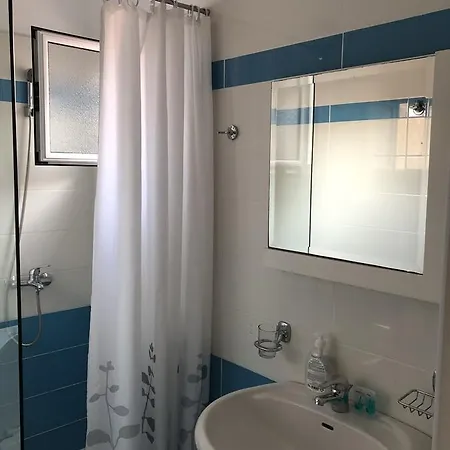 Apartment Sunset Berdenesh